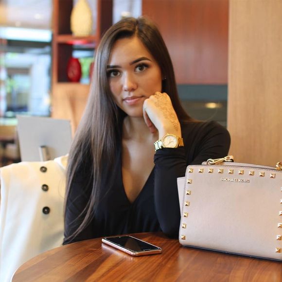 Meet your Posher, Leann - Picture 1 of 1